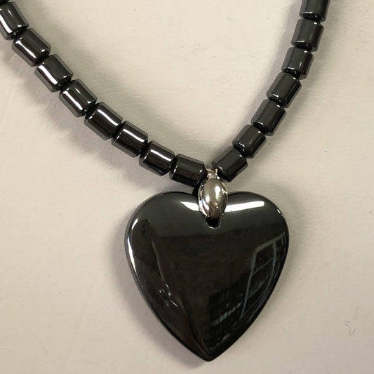 Wholesale Heart Shape Carved Pendant  Black Hematite Stone Necklace (Sold By Piece)