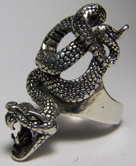 Wholesale LARGE POISONOUS SNAKE W FANGS DELUXE BIKER RING   (Sold by the piece) *