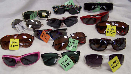 Wholesale WINDY CITY ASSORTED DELUXE MENS / UNISEX SUNGLASS (Sold by the lot of 12 pieces)